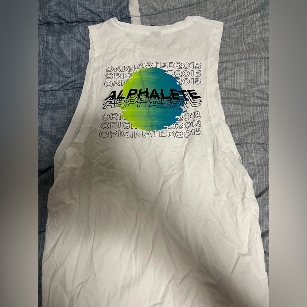 MENS ALPHALETE SIZE M. Brand new condition never worn!! CUTOFF